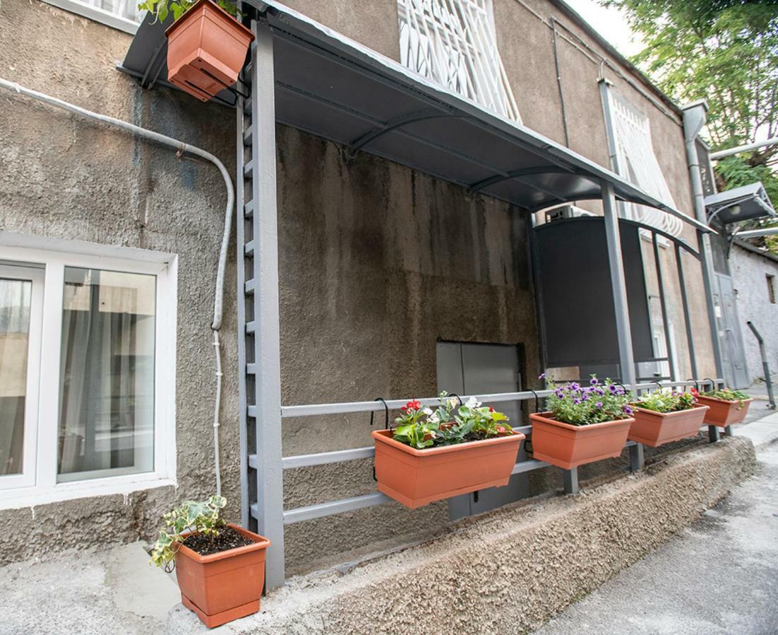 Dada - Cozy Apartment In The Center Of Tbilissi Extérieur photo